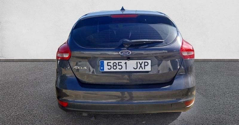 Usado Ford Focus Trend+ 120 CV (88 kW) 2017