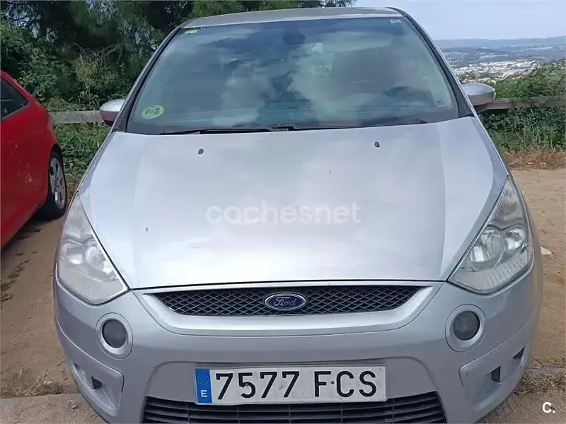 Usado Ford S-MAX Trend 140 CV (102 kW) 2006 Gris / plata Monovolumen