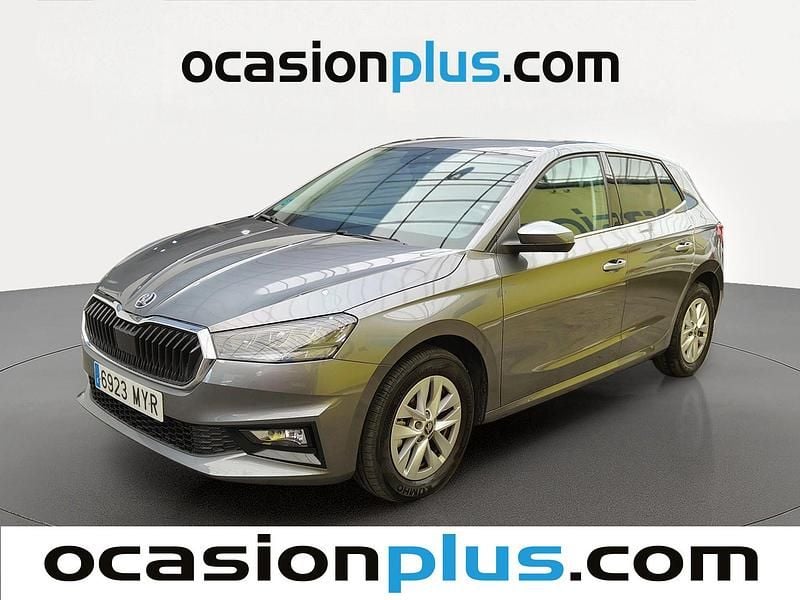 Usado Skoda Fabia Selection 116 CV (85 kW) 2025 Gris Utilitario