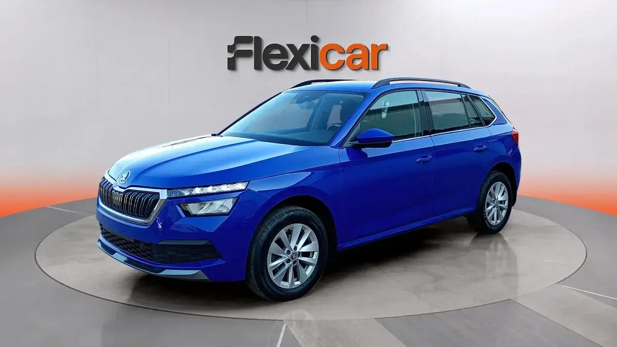 Usado Skoda Kamiq Ambition 110 CV (80 kW) 2023 Azul SUV