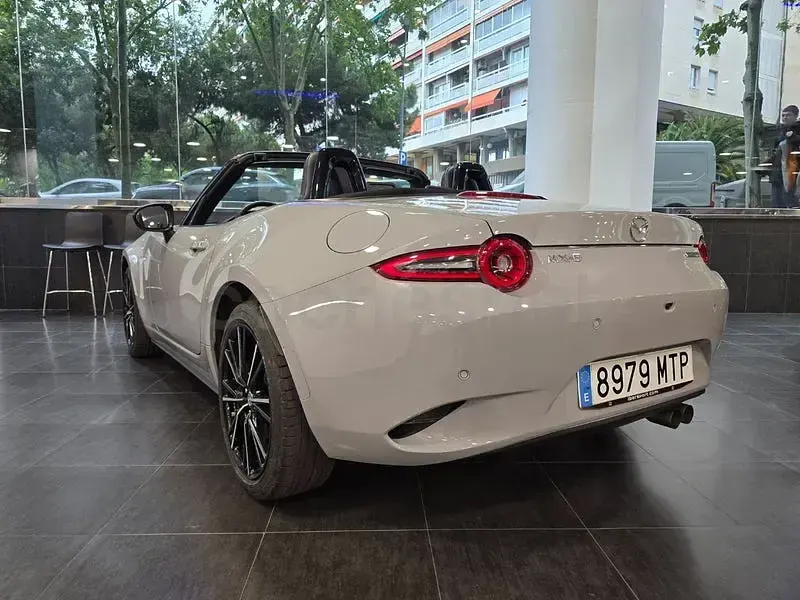 Occasion Mazda MX5 Exclusive-Line 184 PK (135 kW) 2024 Grijs Cabriolet