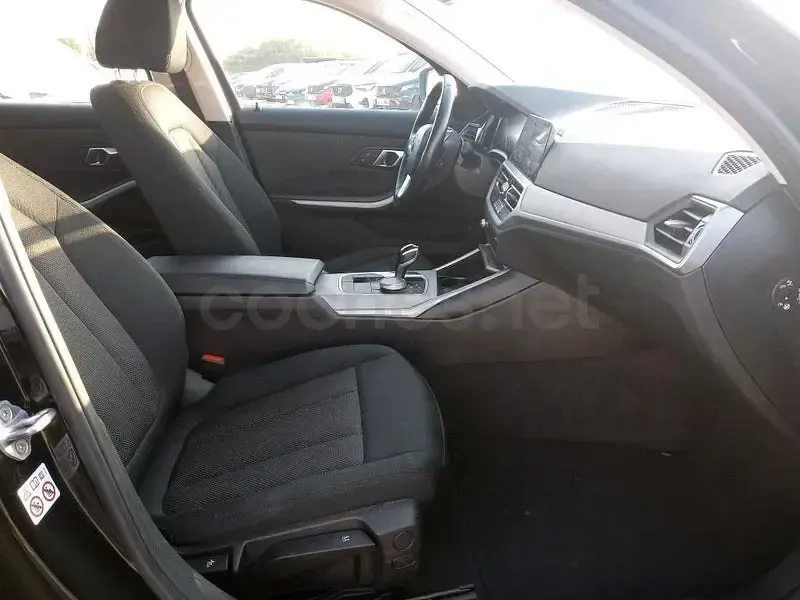 Usado BMW 320e 204 CV (150 kW) 2022 Negro Berlina