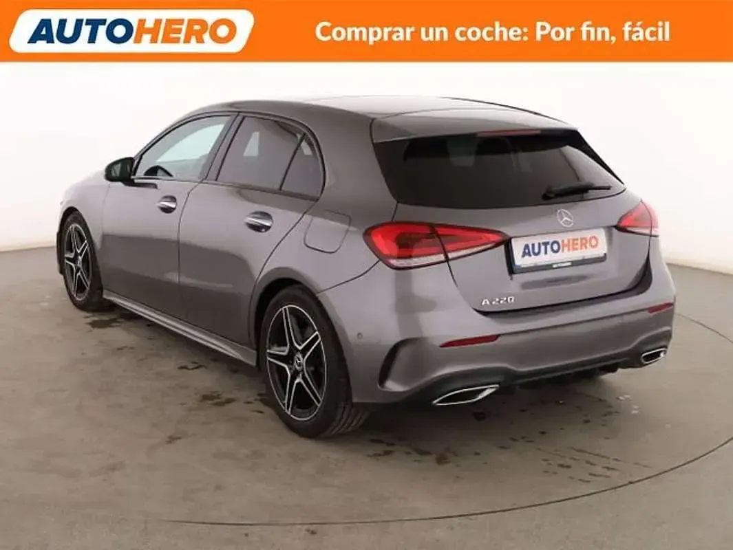 Usado Mercedes A220 AMG line 190 CV (139 kW) 2019 Gris Berlina