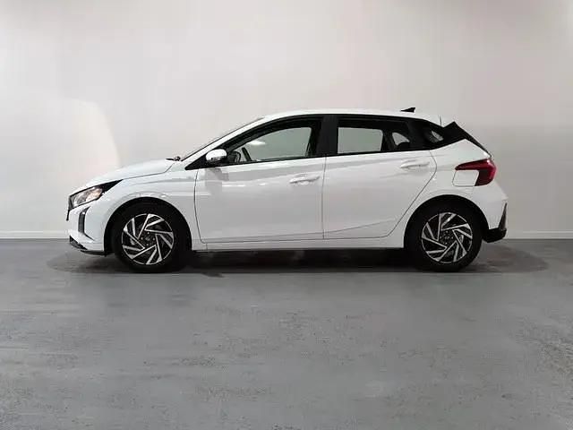 Occasion Hyundai i20 101 ch (74 kW) 2024 Blanc Berline