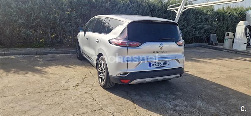 Usado Renault Espace Initiale 160 CV (117 kW) 2017 Gris / plata Monovolumen