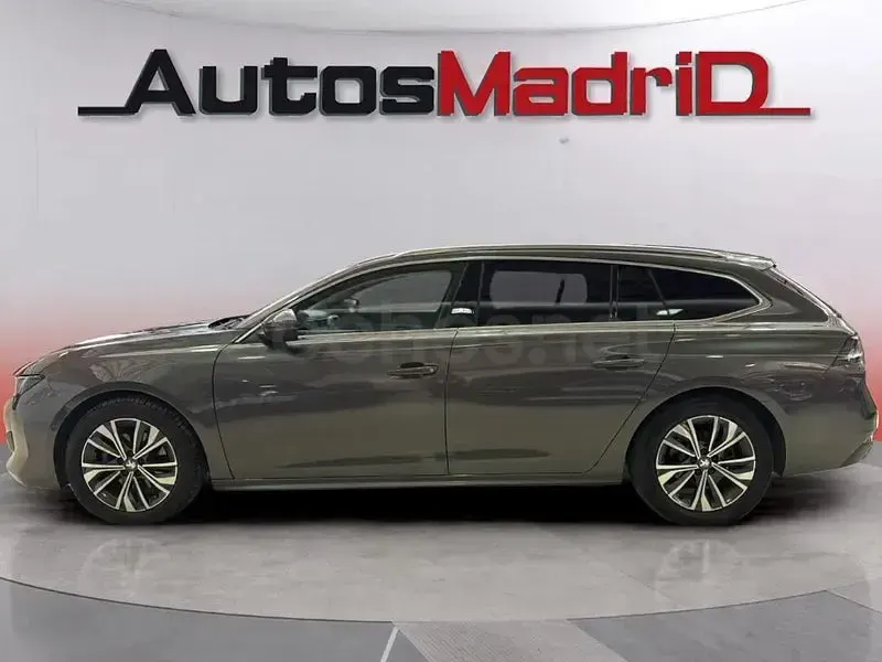 Usado Peugeot 508 SW Allure 131 CV (96 kW) 2021 Gris / plata Familiar