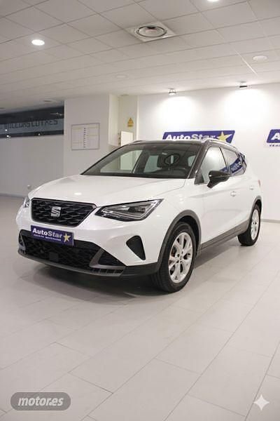 Blanco Usado 2023 Seat Arona FR SUV | 22.300 € (Un poco caro) - Imagen 1/4
