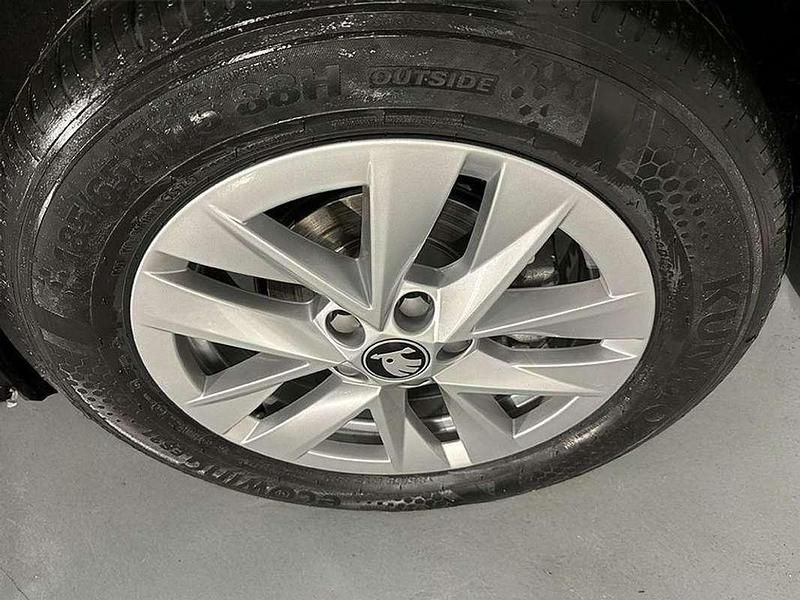 Blanco Usado 2025 Skoda Fabia Essence Utilitario | 15.350 € (Buen precio) - Imagen 1/1