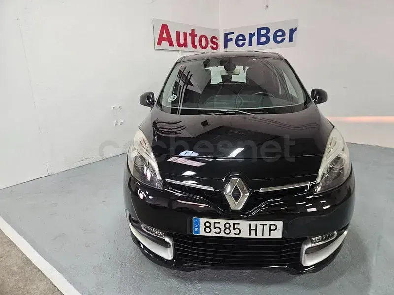 Usado Renault Scénic III Expression 95 CV (69 kW) 2013 Negro Monovolumen