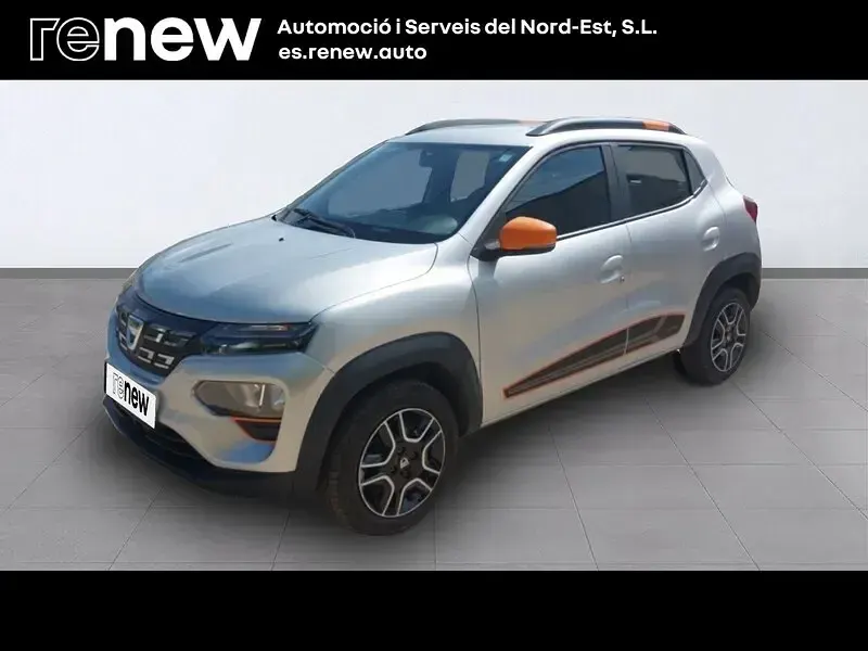 Usado Dacia Spring Comfort Plus 33 kW (45 CV) 2021 Gris Utilitario