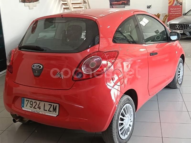Usado Ford Ka 69 CV (50 kW) 2013 Rojo Utilitario