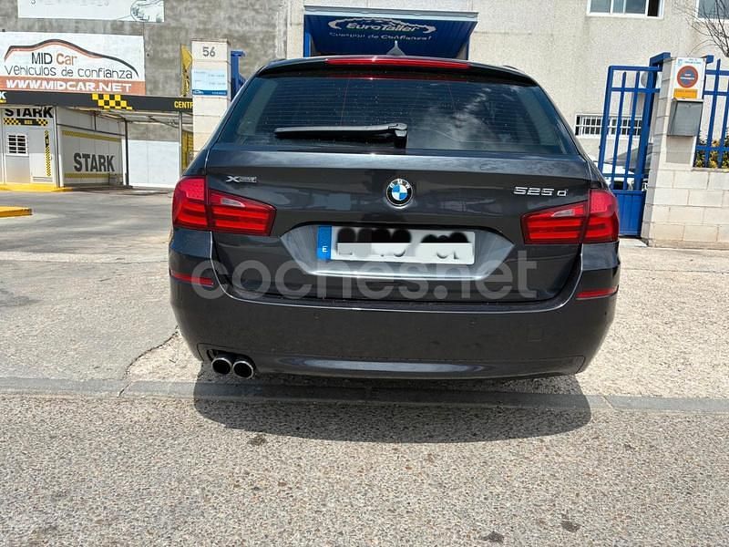 Usado BMW 525 218 CV (160 kW) 2016 Gris / plata Familiar