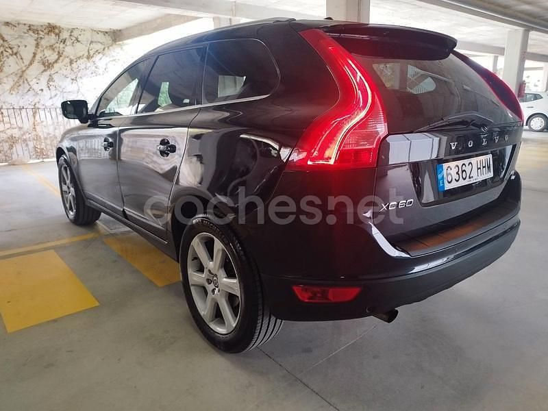 Negro Usado 2012 Volvo XC60 Summum SUV | 12.990 € (Buen precio) - Imagen 1/4