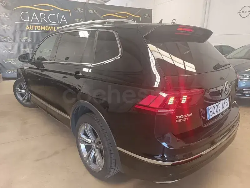 Usado VW Tiguan Allspace Sportline 190 CV (139 kW) 2019 Negro SUV