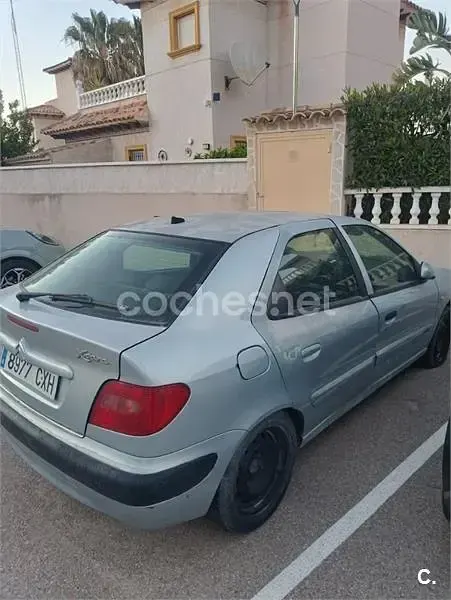 Usado Citroën Xsara 75 CV (55 kW) 2004 Gris / plata Berlina