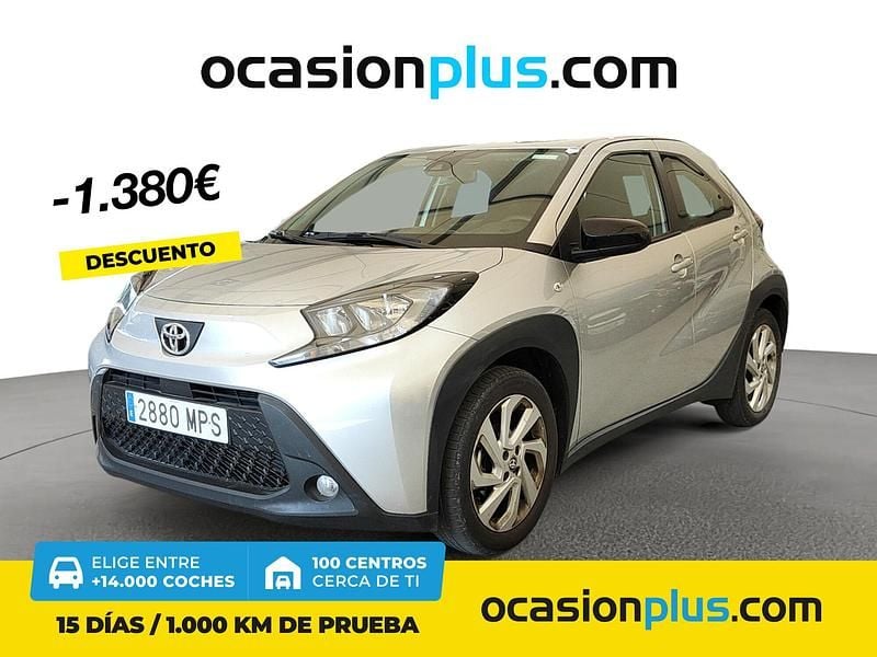 Gris Usado 2024 Toyota Aygo Play Utilitario | 15.190 € (Precio justo) - Imagen 1/4