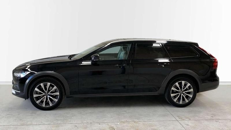 Usado Volvo V90 CC Core 197 CV (144 kW) 2023 Negro Familiar