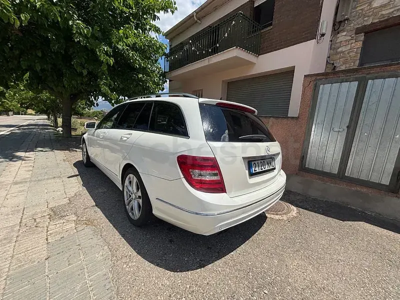 Usado Mercedes C180 Avantgarde 120 CV (88 kW) 2013 Blanco Berlina