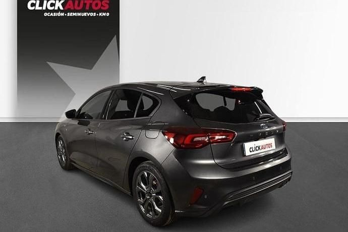 Usado Ford Focus ST-Line 125 CV (91 kW) 2024 Blanco