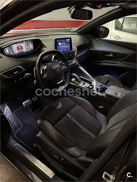 Usado Peugeot 3008 GT 180 CV (132 kW) 2018 Gris / plata SUV