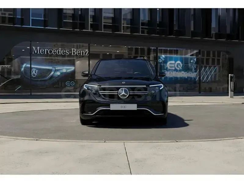 Usado Mercedes EQC400 300 kW (408 CV) 2021 Negro obsidiana  pintura metalizada SUV