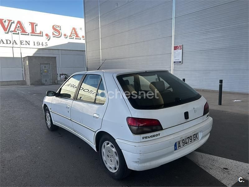 Blanco Usado 2000 Peugeot 306 Berlina | 1450 € - Imagen 1/4