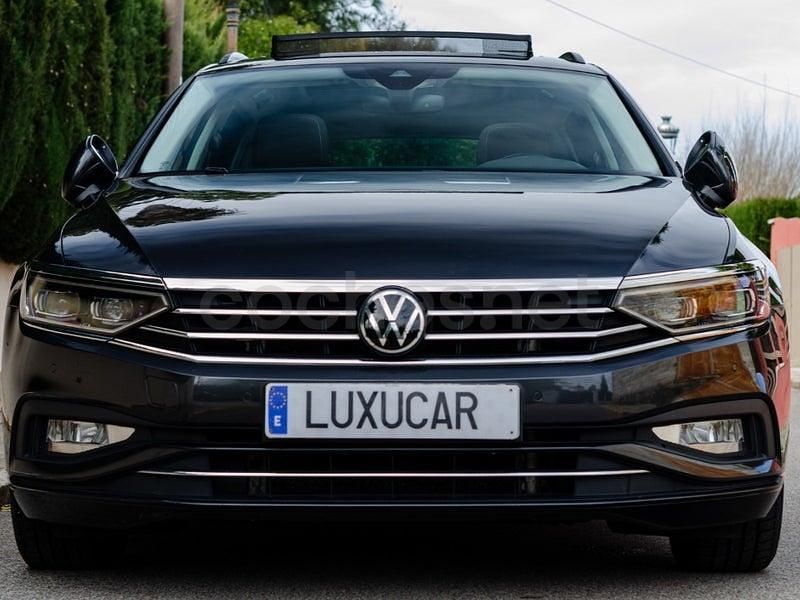 Usado VW Passat Business 122 CV (89 kW) 2021 Gris / plata Familiar