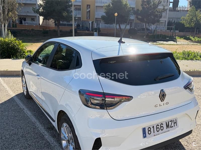 Usado Renault Clio V Evolution 100 CV (73 kW) 2025 Blanco Berlina