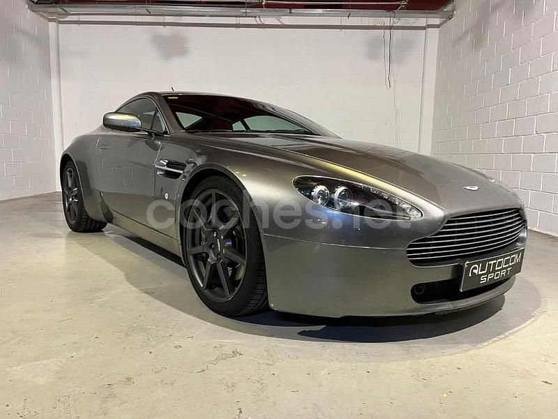 Usado Aston Martin V8 Vantage 380 CV (279 kW) 2007 Gris / plata Coupe
