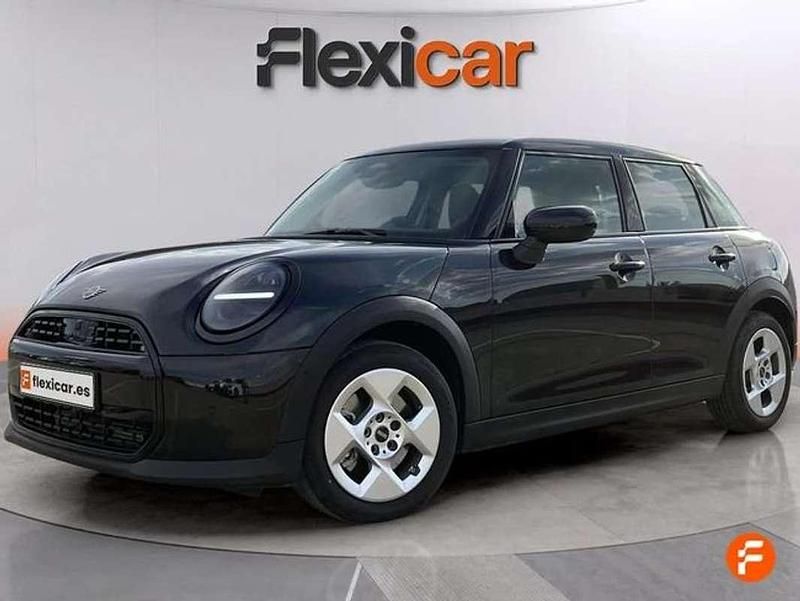 Usado Mini Cooper 114 kW (156 CV) 2025 Negro Utilitario