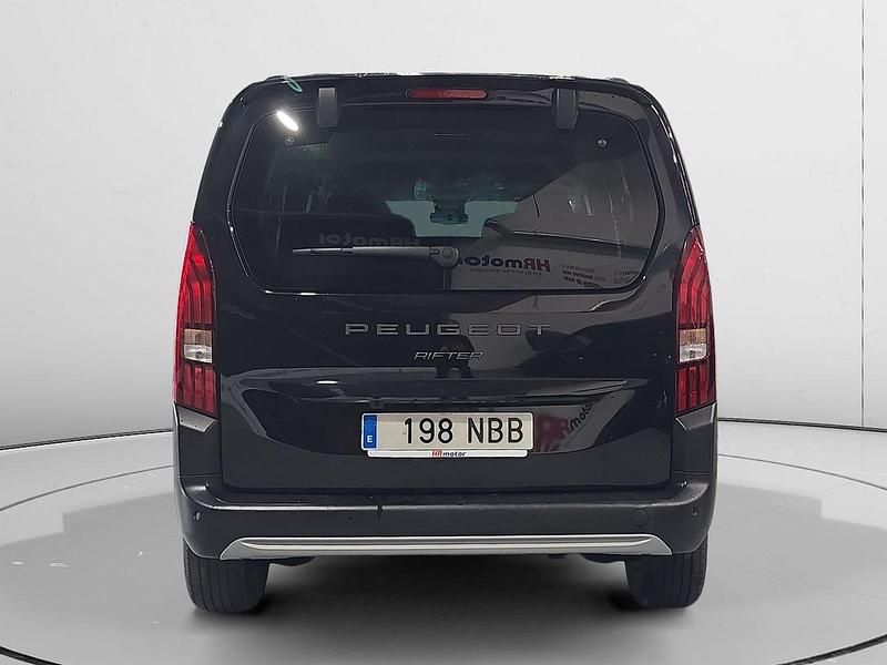 Usado Peugeot Rifter GT 131 CV (96 kW) 2025 Negro Monovolumen