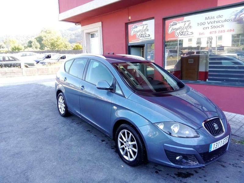 Azul Usado 2010 Seat Altea Monovolumen | 4800 € (Precio justo) - Imagen 1/4