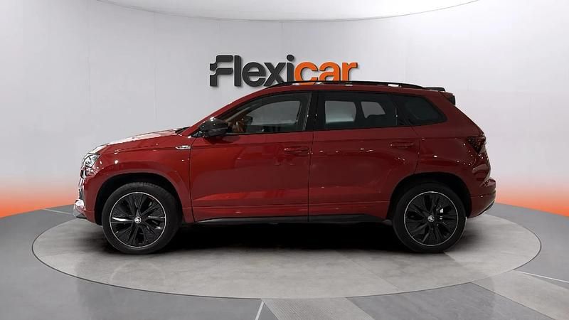 Usado Skoda Karoq SportLine 150 CV (110 kW) 2023 Rojo SUV