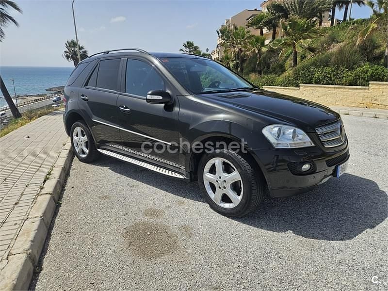 Usado Mercedes ML280 190 CV (139 kW) 2007 Negro SUV
