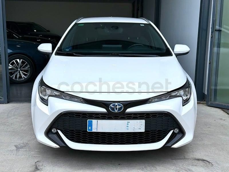 Usado Toyota Corolla Active 122 CV (89 kW) 2021 Blanco Familiar