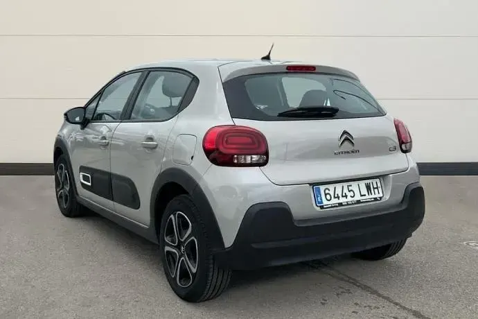 Usado Citroën C3 Feel 83 CV (61 kW) 2022 Gris Utilitario