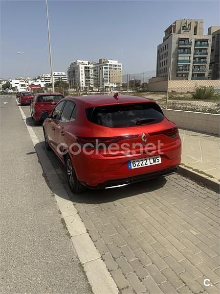 Usado Renault Mégane IV Zen 115 CV (84 kW) 2021 Rojo Berlina