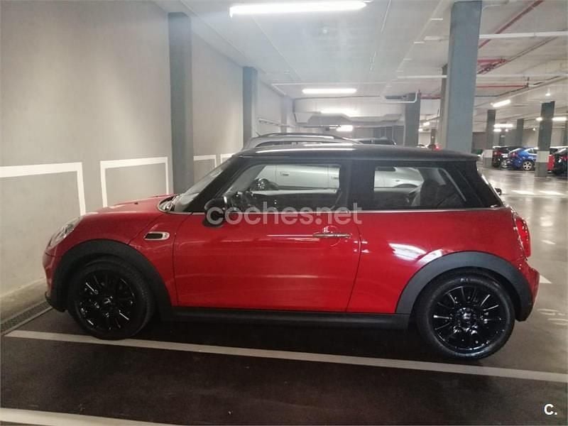 Usado Mini Cooper D 116 CV (85 kW) 2016 Rojo Utilitario