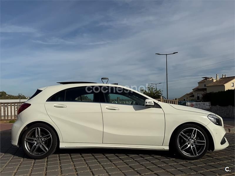 Usado Mercedes A180 AMG line 109 CV (80 kW) 2016 Blanco Berlina