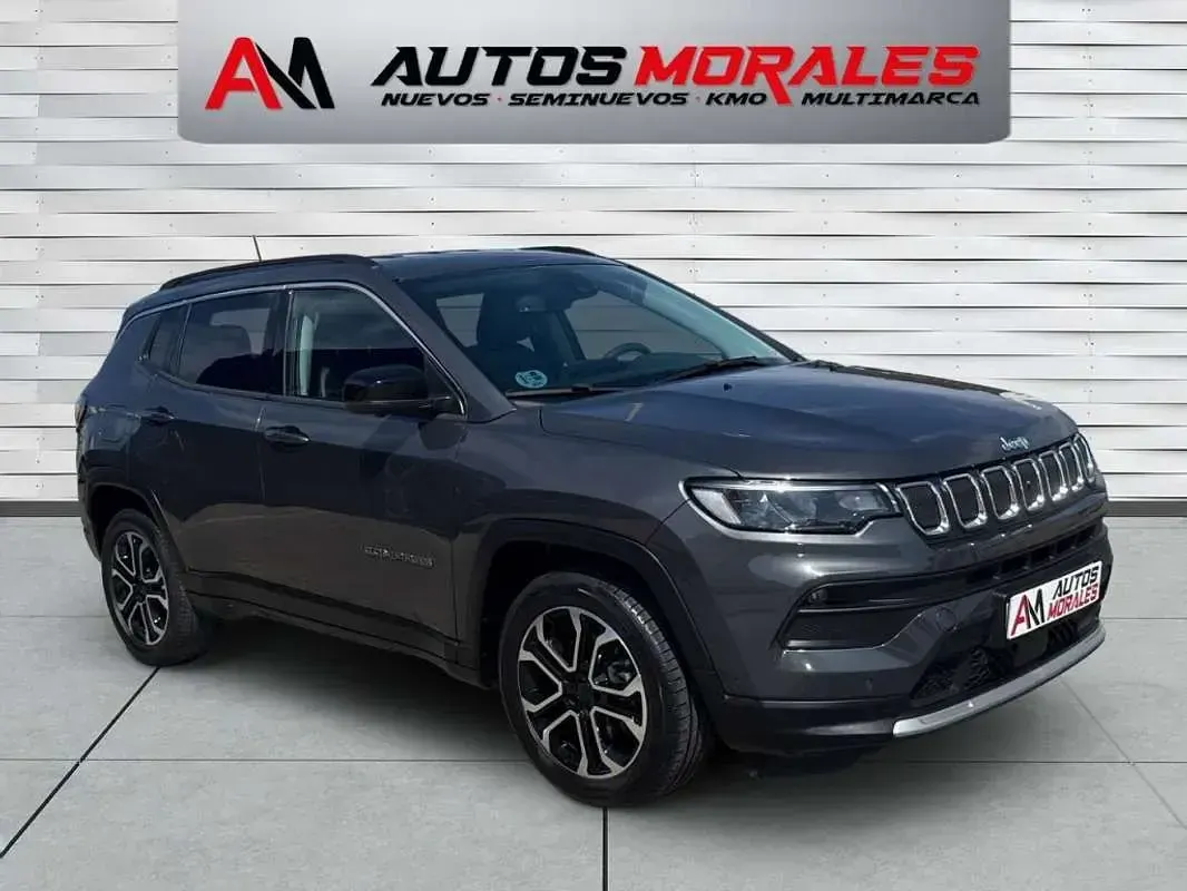 Usado Jeep Compass Limited 131 CV (96 kW) 2023 Negro SUV