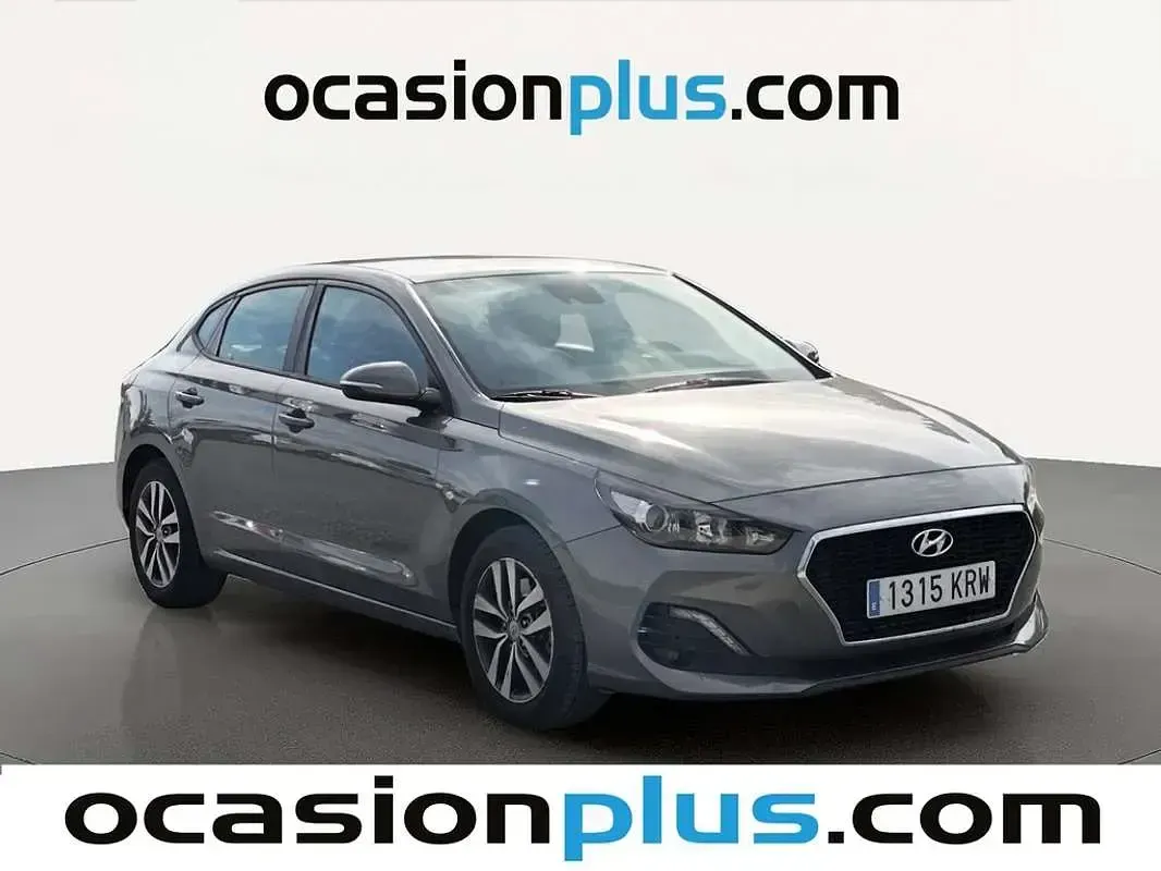 Usado Hyundai i30 120 CV (88 kW) 2018 Gris Utilitario