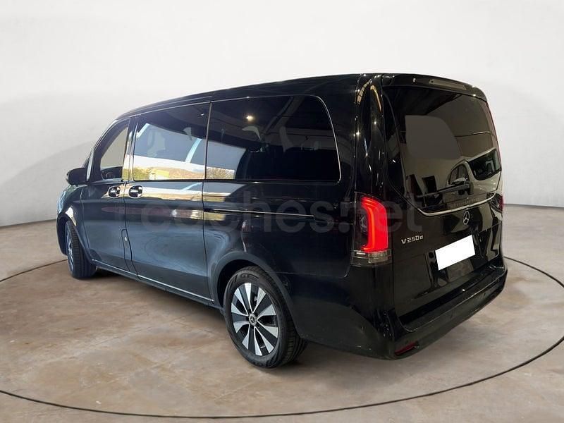 Usado Mercedes V250 Style 190 CV (139 kW) 2024 Negro Monovolumen