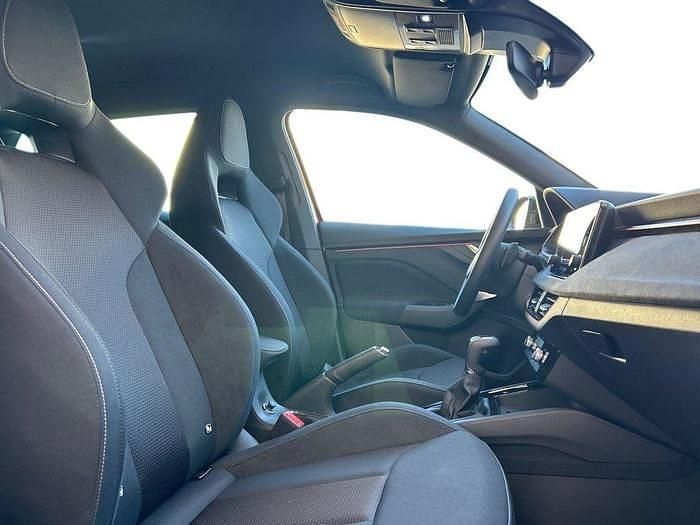 Usado Skoda Kamiq 115 CV (84 kW) 2025 Naranja SUV