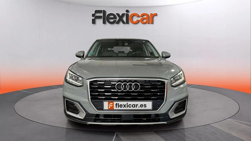 Usado Audi Q2 Design 116 CV (85 kW) 2019 Gris SUV