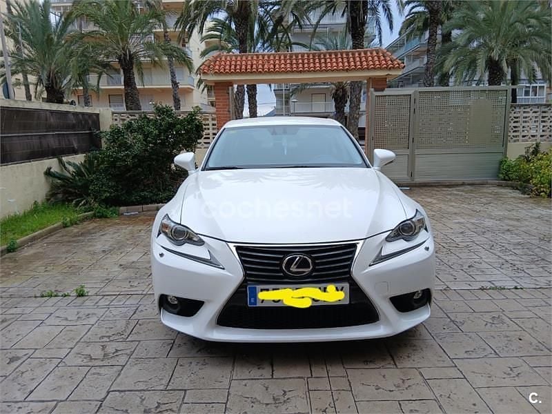 Usado Lexus IS300h Executive Line 223 CV (164 kW) 2015 Blanco Berlina