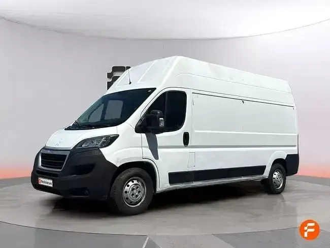 Usado Peugeot Boxer 130 CV (95 kW) 2018 Blanco Van