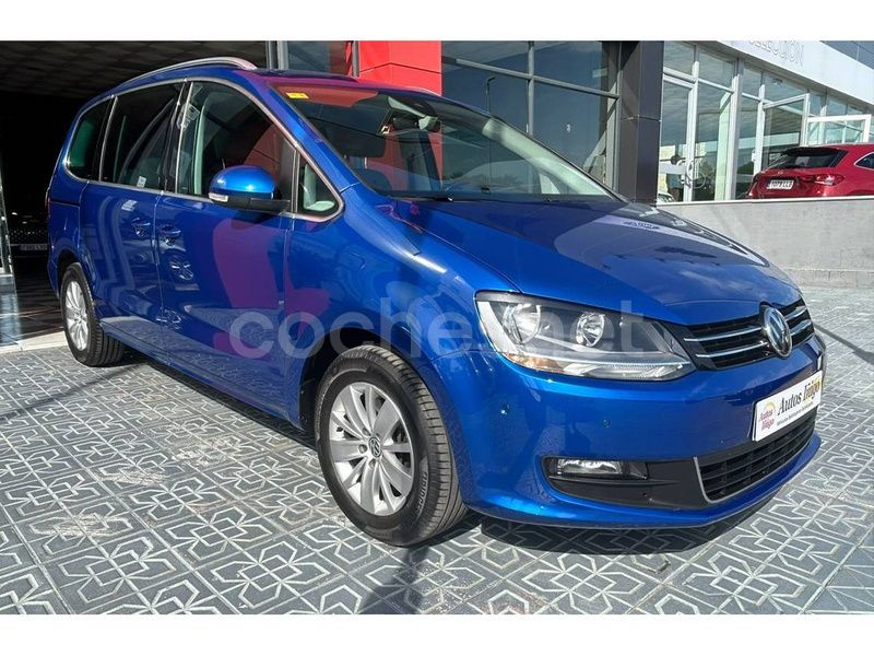 Azul Usado 2018 VW Sharan Advance Monovolumen | 22.800 € (Precio justo) - Imagen 1/4