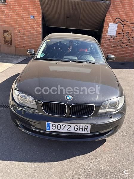 Usado BMW 120 150 CV (110 kW) 2008 Negro Utilitario