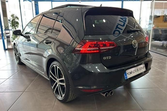 Usado VW Golf VII GTD 184 CV (135 kW) 2016 Gris / plata Utilitario
