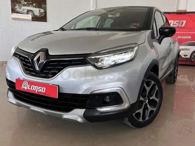 Usado Renault Captur Intens 90 CV (66 kW) 2018 Gris / plata SUV